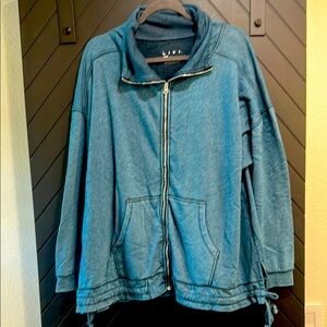 Livi zip up jacket